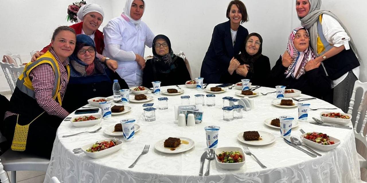 Evde Bakım Hizmeti Alan Yaşlılara Moral