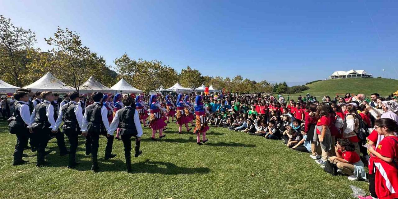 Samsun’da Çocuk Şenliği: Gönüllerince Eğlendiler