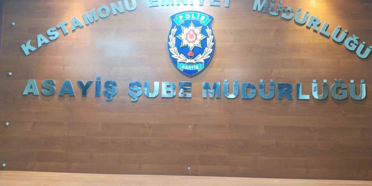 Evden Telefon Çalan İki Şahıs, Polis Ekiplerince Yakalandı