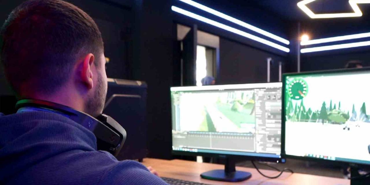 Büyükşehir’in Yazılım Eğitimlerinde Başarılı Olan Öğrenciler İstihdam Edildi