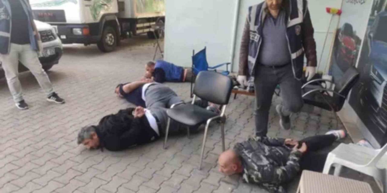Gönen’de Çeşitli Suçlara Karışan 3 Kişi Yakalandı