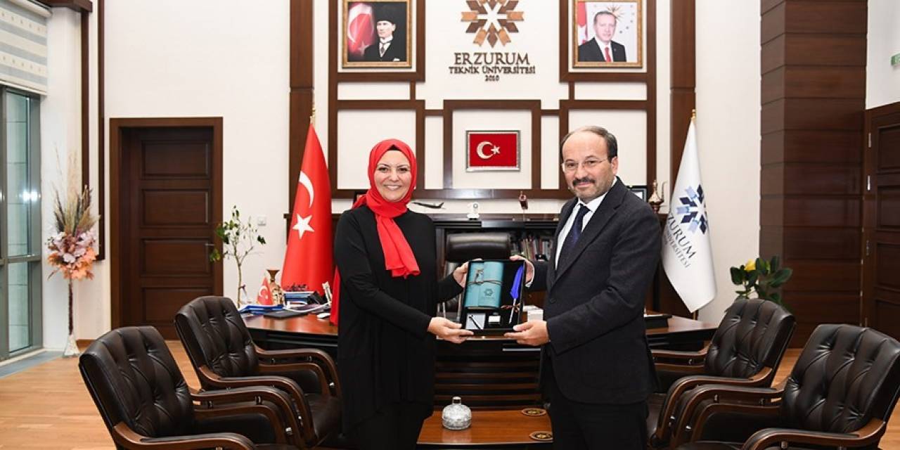 Tuba Öğretmen Rektör Çakmak’ın Konuğu Oldu