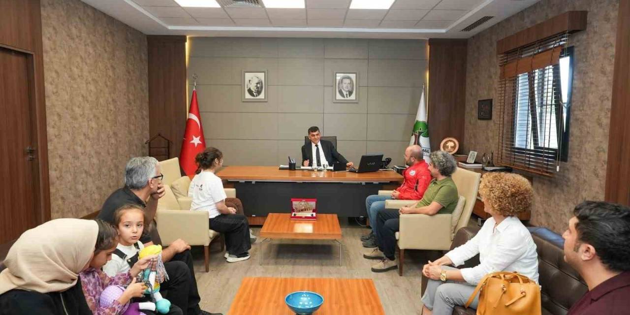 Fadıloğlu, Şampiyonları Tebrik Etti