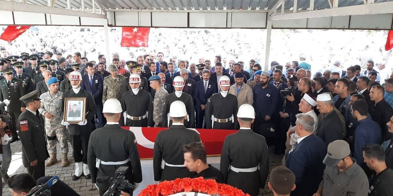 Şehit Uzman Çavuş Memleketi Adıyaman’da Gözyaşlarıyla Toprağa Verildi