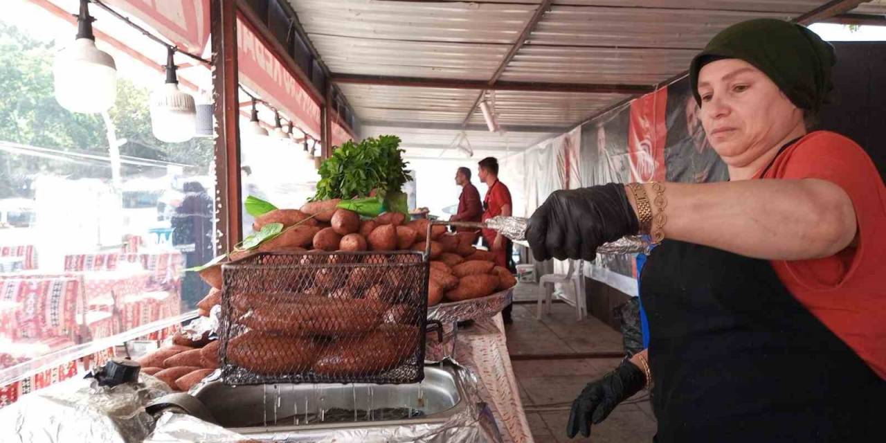 Gaziantep Ve Hatay’ın Yöresel Lezzetleri Afyonkarahisar’da Görücüye Çıktı