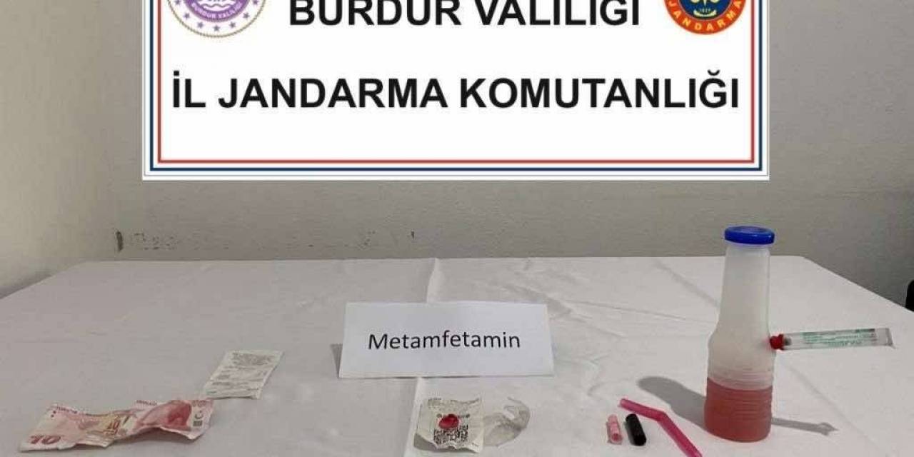 Burdur’da Jandarma Ekiplerinin Uyuşturucu Operasyonunda 3 Şüpheli Tutuklandı