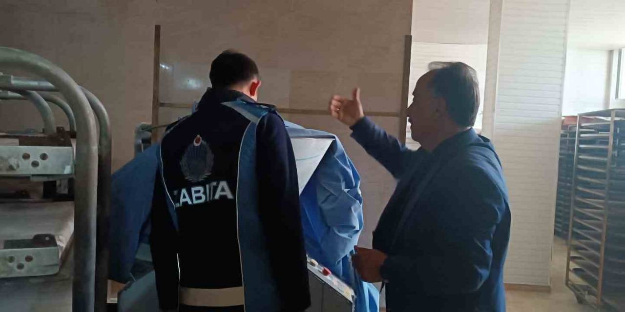 Hakkari’de Fırınlara Şafak Denetimi: 3 Fırına Ceza