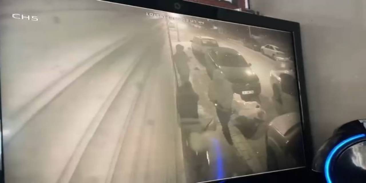 Üsküdar’da Kuyumcu Soygunu Güvenlik Kamerasına Yansıdı
