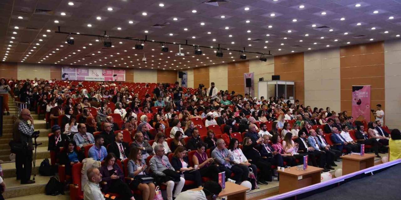 Muş’ta "Benim Hikayem" Mottosuyla "10. Uluslararası Onkoloji Günleri" Başladı