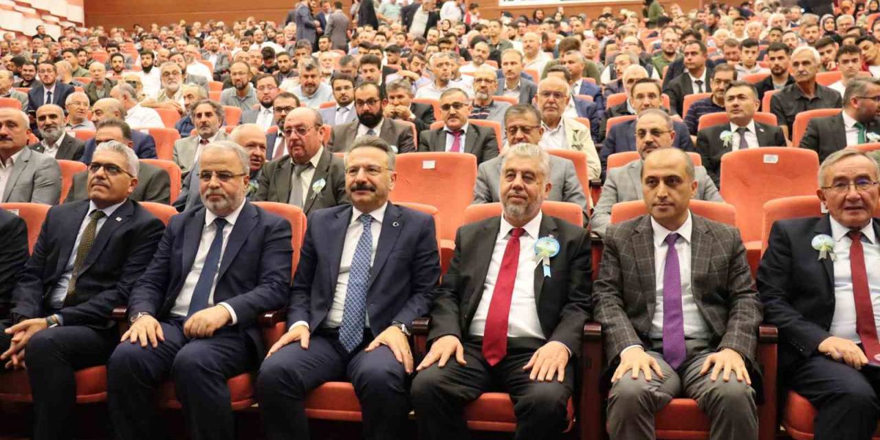 2023 Yılı Mevlid-i Nebi Haftası İle Camiler Ve Din Görevlileri Haftası Konferansı Düzenlendi