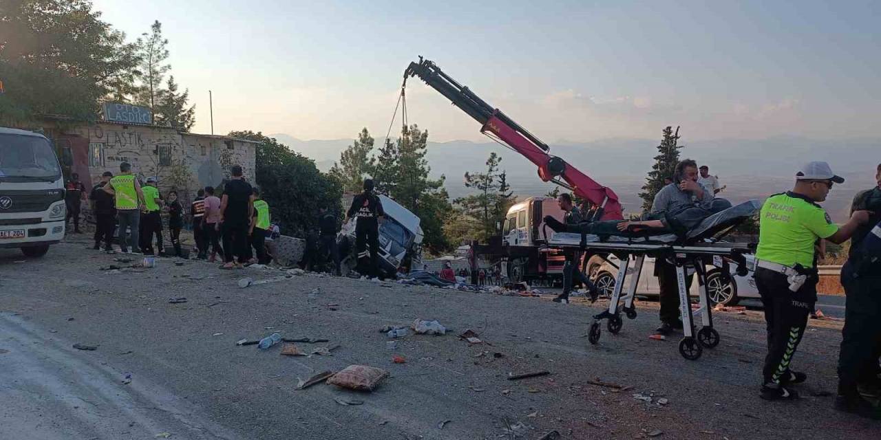 Gaziantep’te Katliam Gibi Kaza: 5 Ölü, 5’i Ağır 17 Yaralı