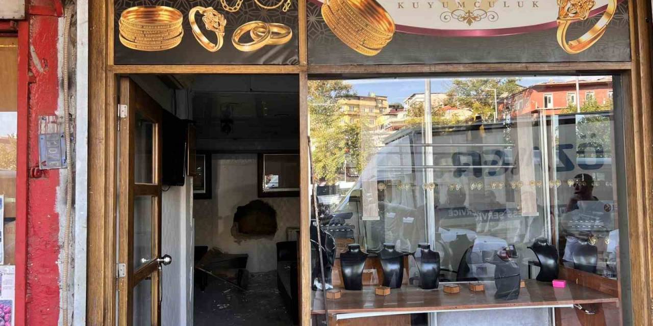Duvarı Delip, Kuyumcuyu 15 Dakikada Soymuşlar