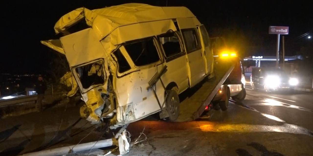 Görgü Tanığı Kaza Anlarını Anlattı, Kazanın Ardından Kapanan Yol Tekrar Trafiğe Açıldı