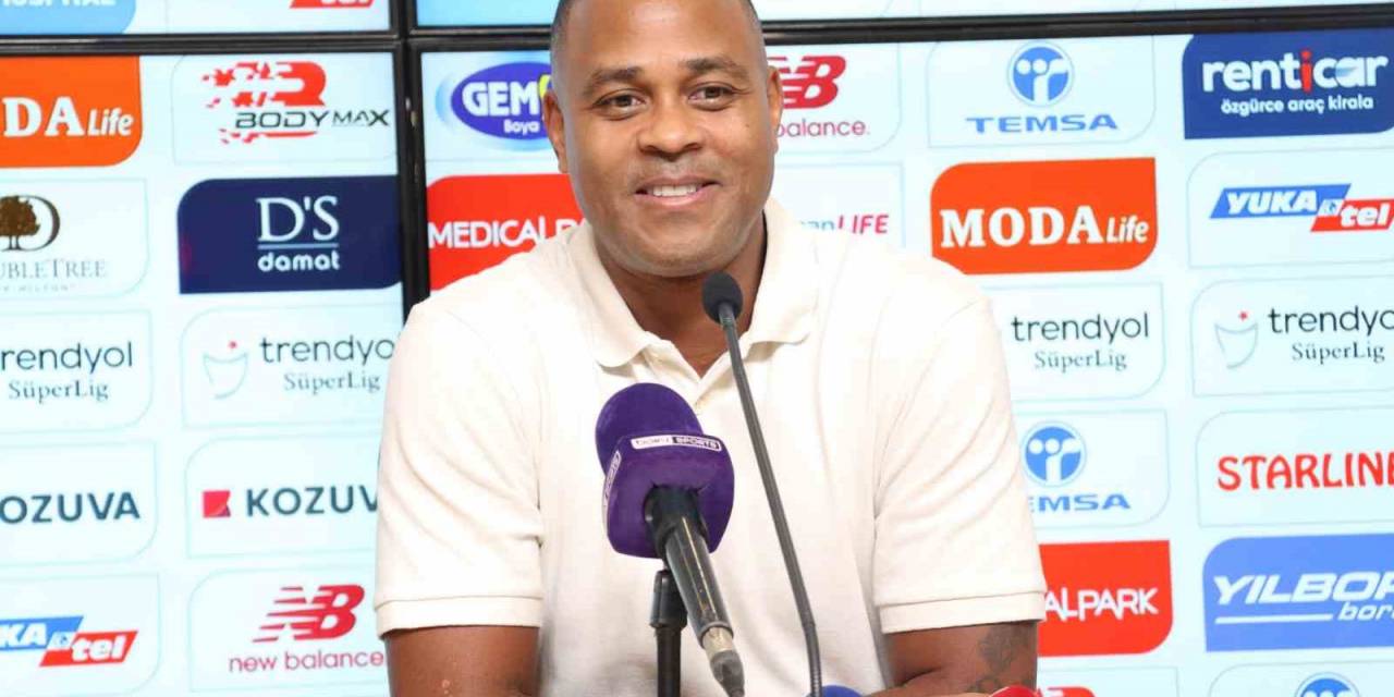 Patrick Kluivert: ”kazandığımız İçin Mutluyuz Ama Daha Fazla Gol Atamadığımız İçin Üzgünüz”