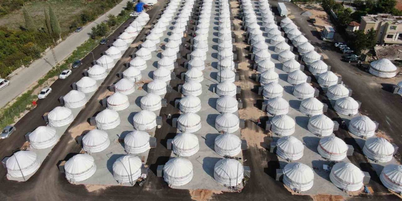 Yoğun Yağışta Su Almayan Kırgız Çadırları, Kış Öncesi Depremzede Vatandaşlara Güven Verdi