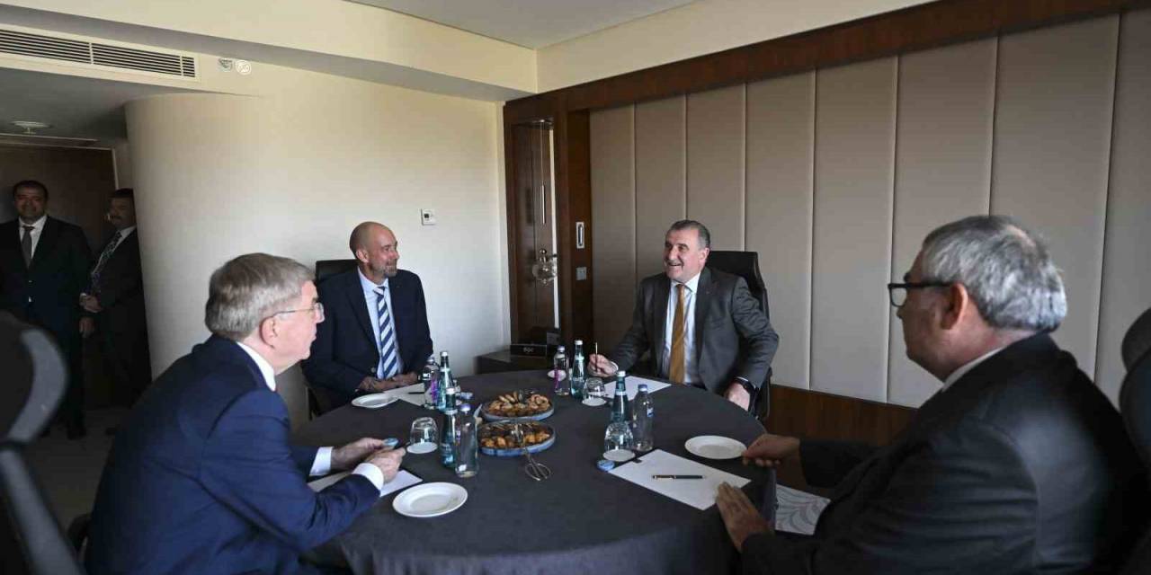 Bakan Bak, Uluslararası Olimpiyat Komitesi Başkanı Thomas Bach İle Görüştü