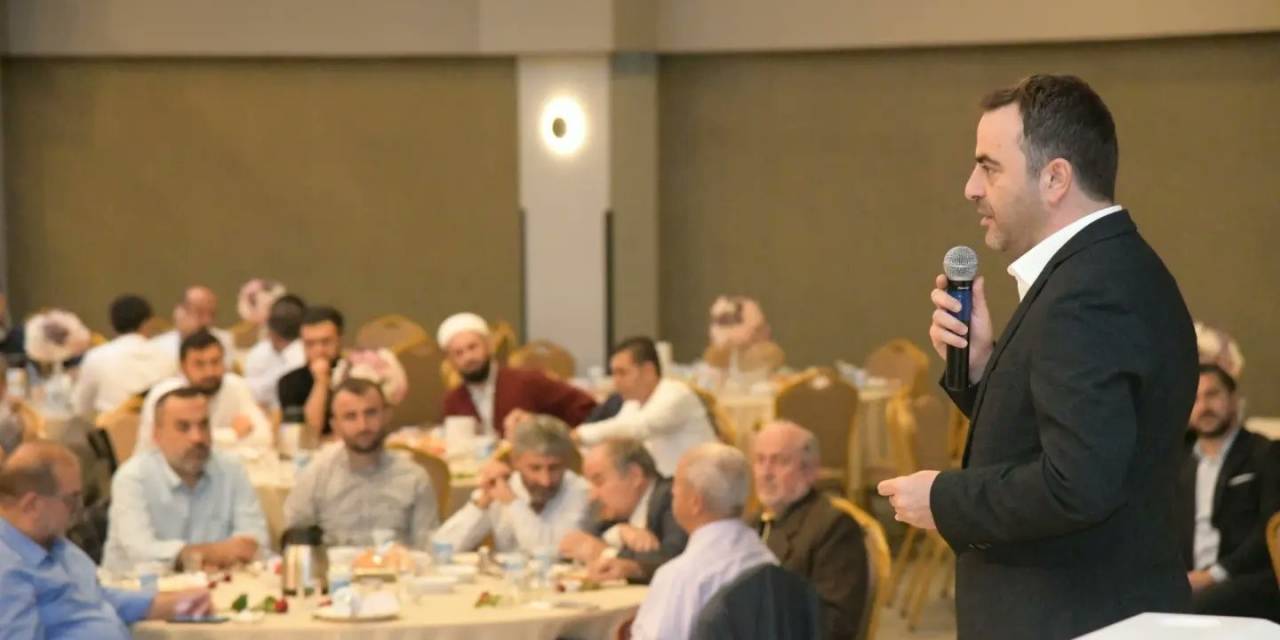 Başkan Özlü: "Dünyanın Her Tarafında Farklı Sapkınlıklarla Toplumumuzu Bozmaya Çalışıyorlar"