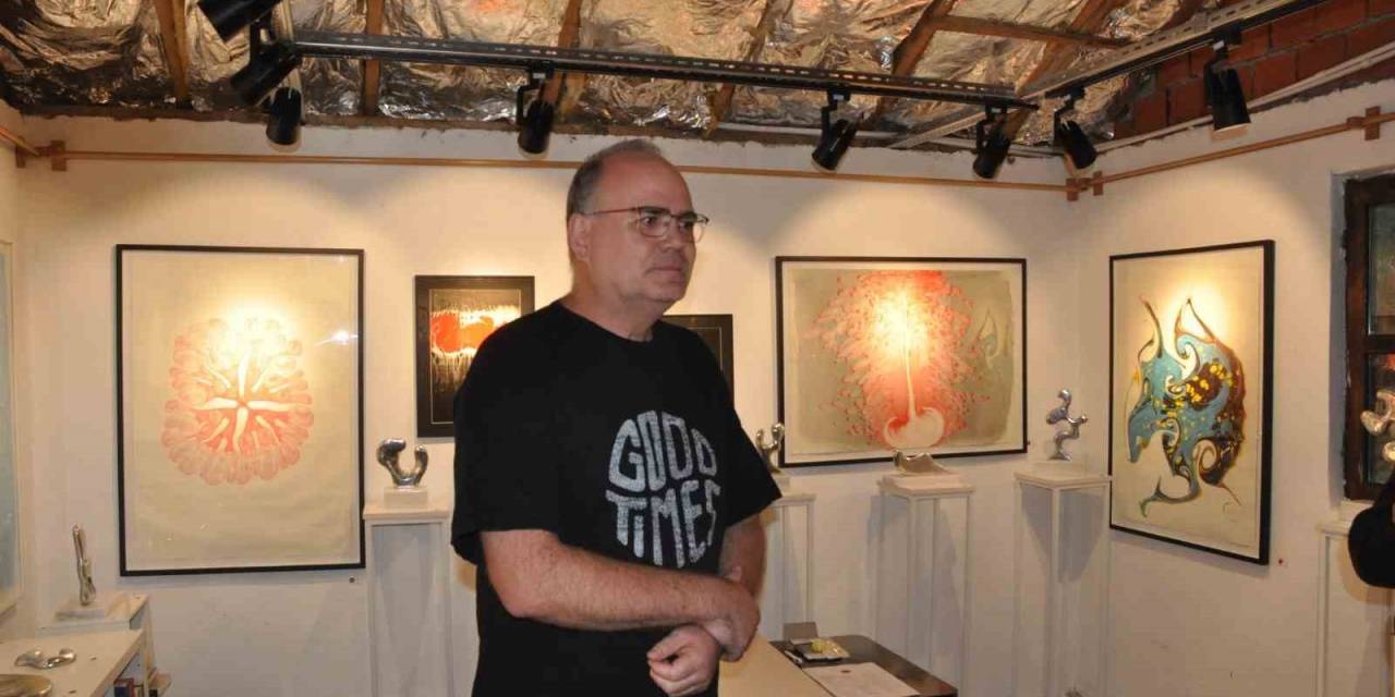 Belçika’dan Gelerek Ebru Sanatını Öğrendi, Mudurnu’da Sergi Açtı