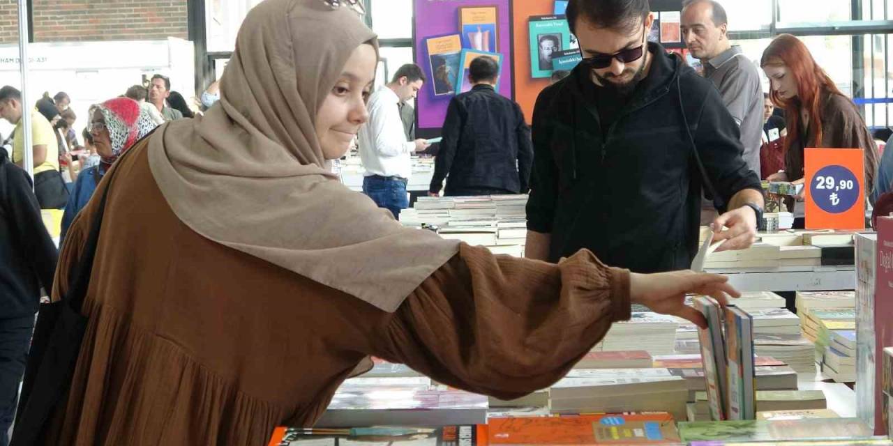 7’den 70’e Kitapseverler Bu Fuarda Buluştu