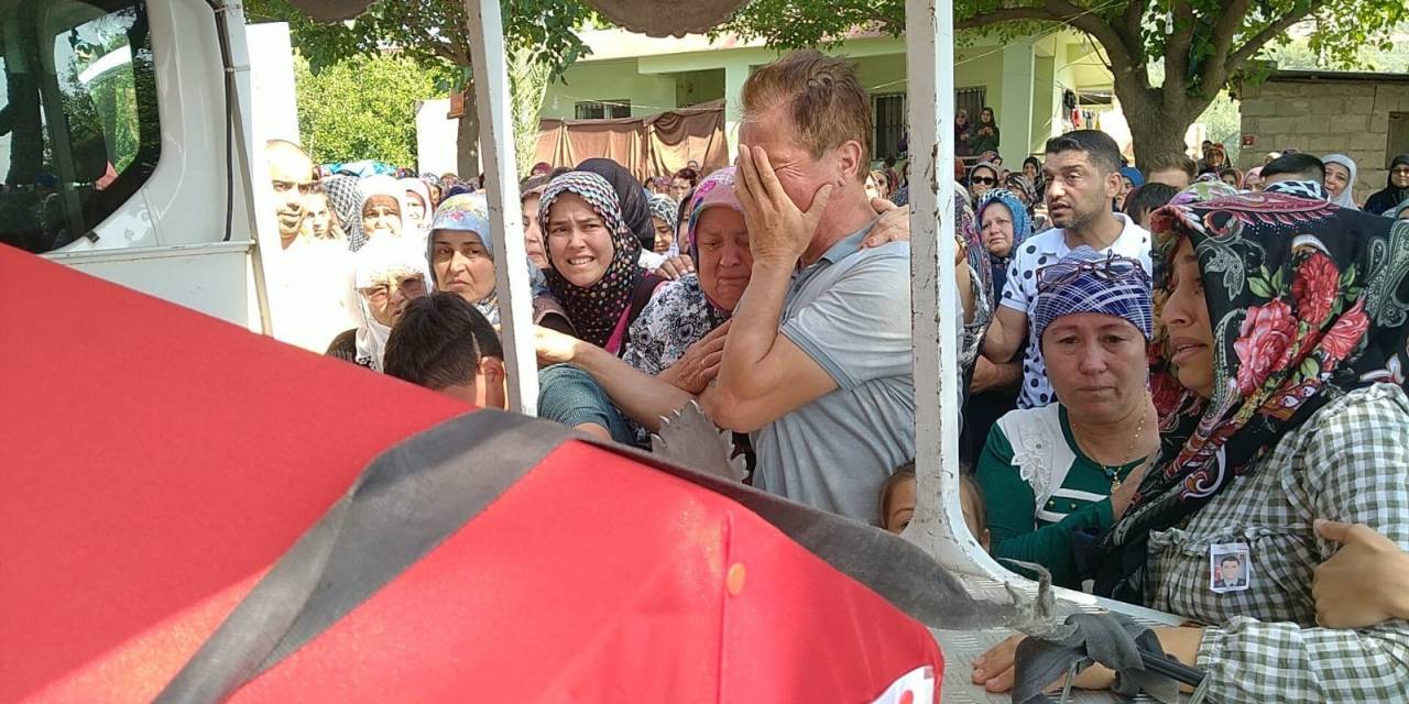 Kazada Hayatını Kaybeden Uzman Çavuş, Kızının Gözyaşlarıyla Son Yolculuğuna Uğurlandı