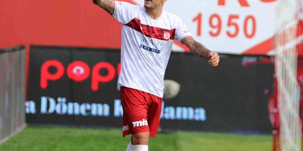 Sivasspor’da Ray Manaj Golle Tanıştı