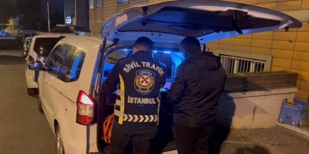 Trafiği Tehlikeye Atan Kamyonet Sürücüsüne 4 Bin 936 Tl Ceza Kesildi
