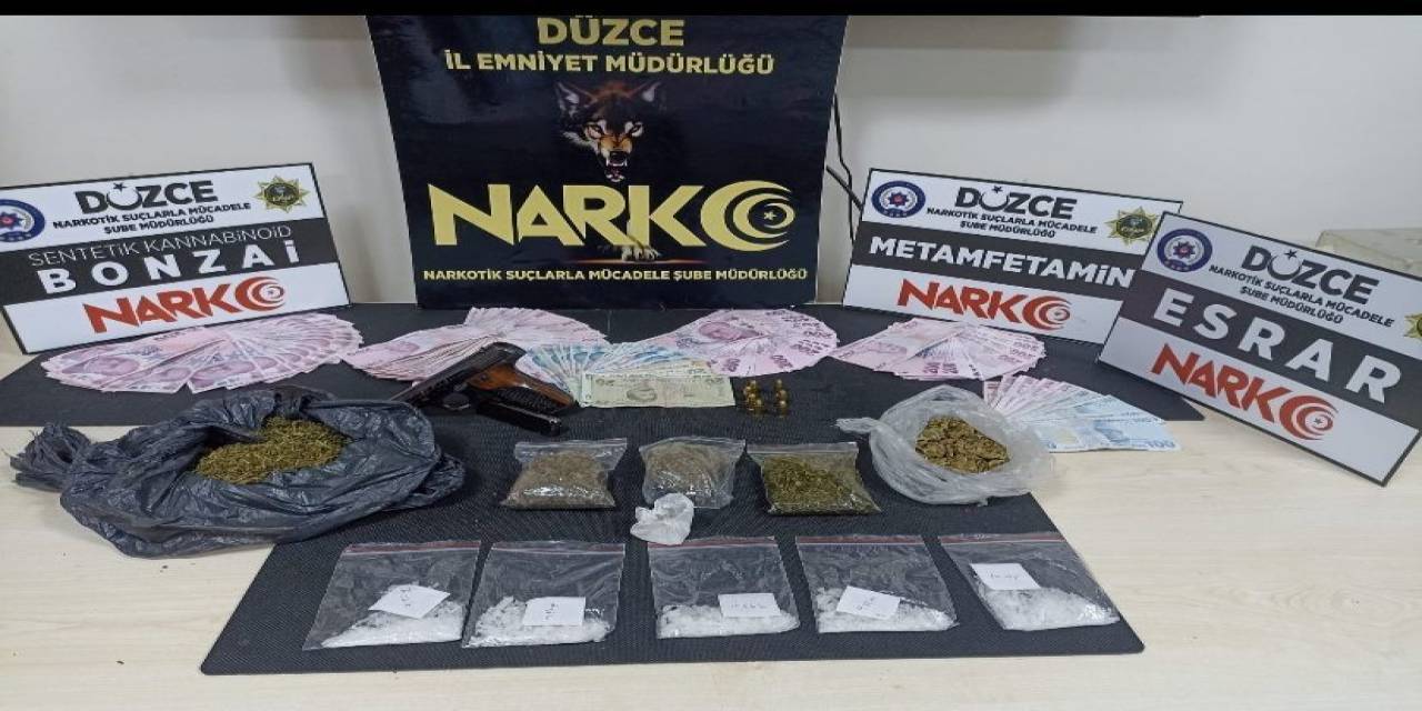 Şüphe Üzerine Durdurulan Araçtan Uyuşturucu Madde Çıktı