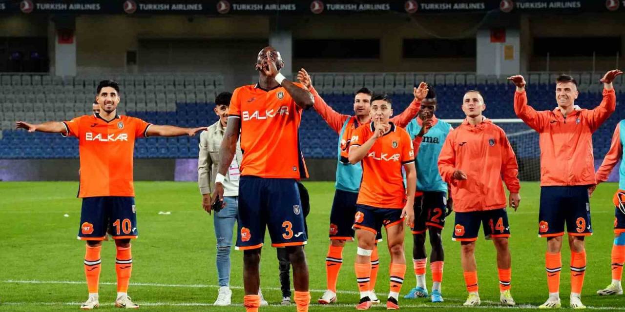 Başakşehir, Bu Sezon Sahasında İlk Galibiyeti Aldı