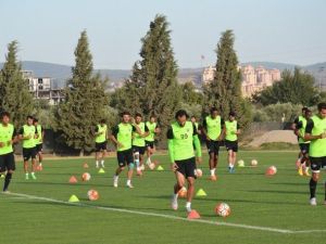 Akhisar Belediyespor’da Forma Savaşı