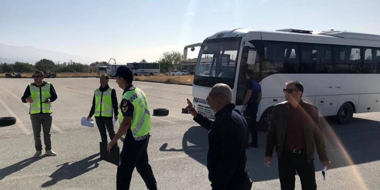 Okul Servisleri Denetlendi