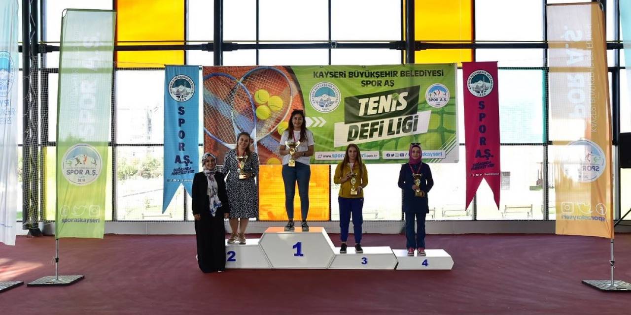 5 Ay Süren Tenis Defi Ligi Sona Erdi