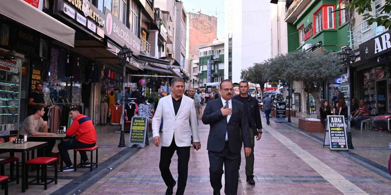 Vali Canbolat, Esnafları Ziyaret Ederek Hayırlı İşler Diledi