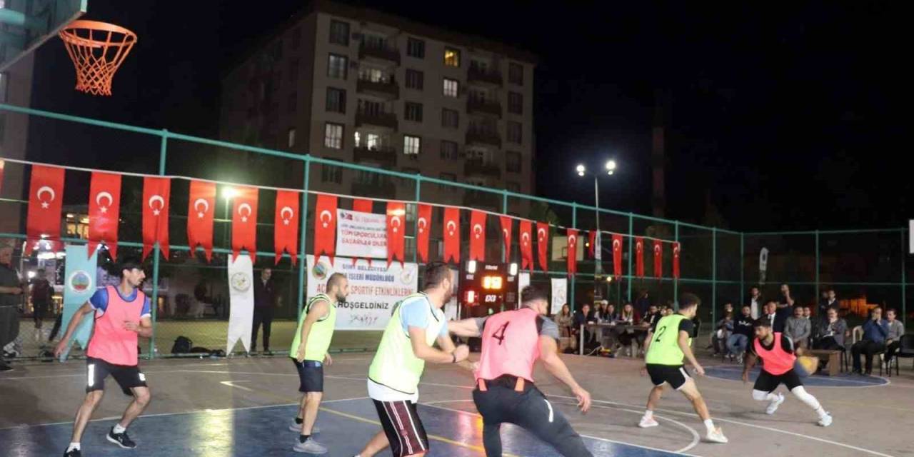 Siirt’te Basketbol Turnuvası Tamamlandı