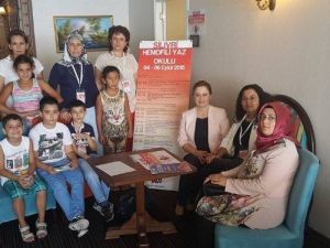 Hemofili Hastaları Yaz Okulunda