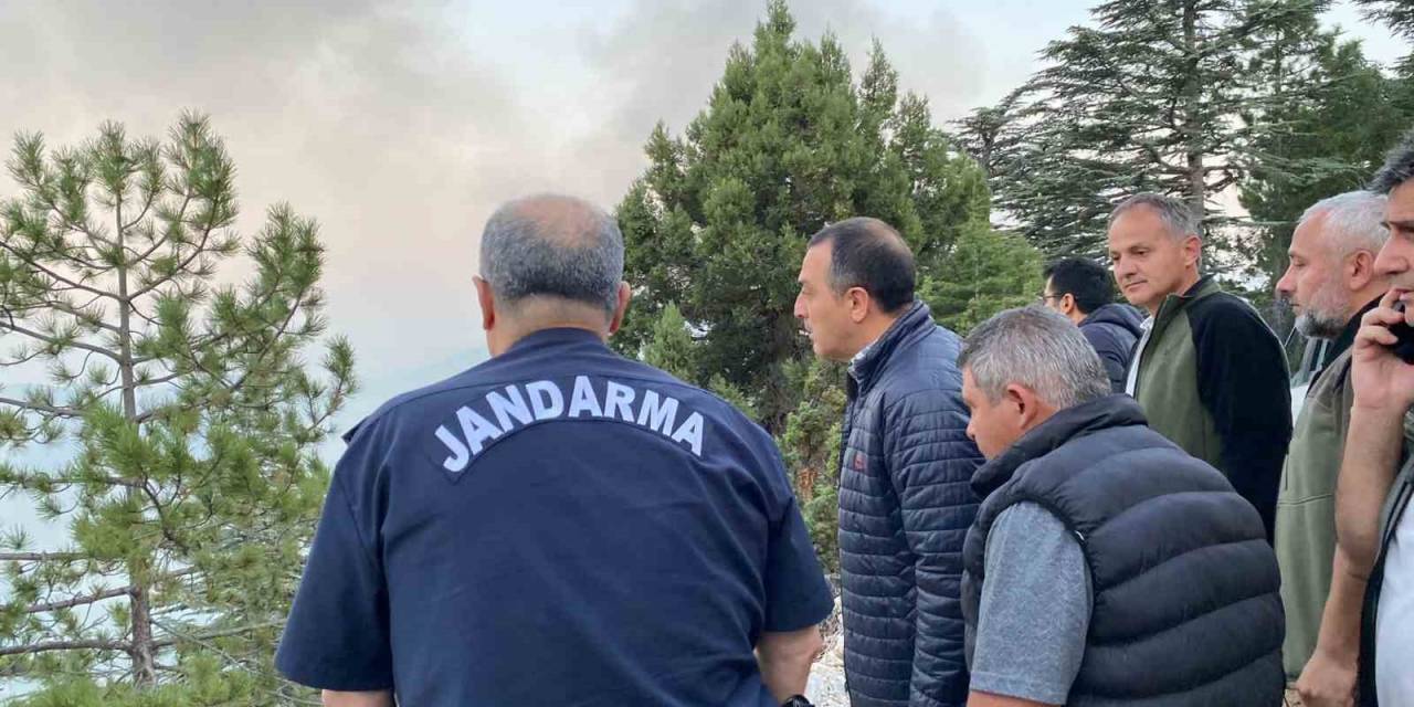 Karanlıkdere Kanyonu’ndaki Yangına Müdahale Sürüyor