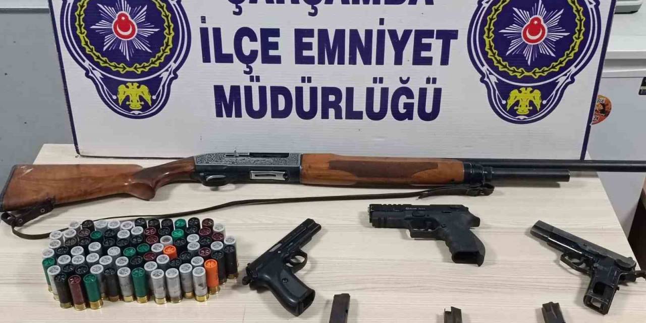 Sosyal Medya Hesabında Silahla Ateş Açtığı Görüntü Paylaşınca Yakalandı
