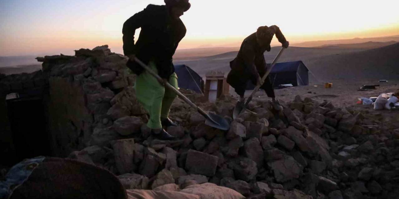 Afganistan’daki Deprem Can Kaybı 2 Bin 400’e Yükseldi
