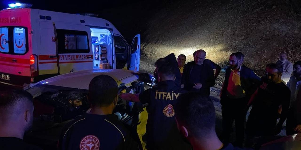 Siverek-adıyaman Karayolunda Feci Kaza: 8 Yaralı