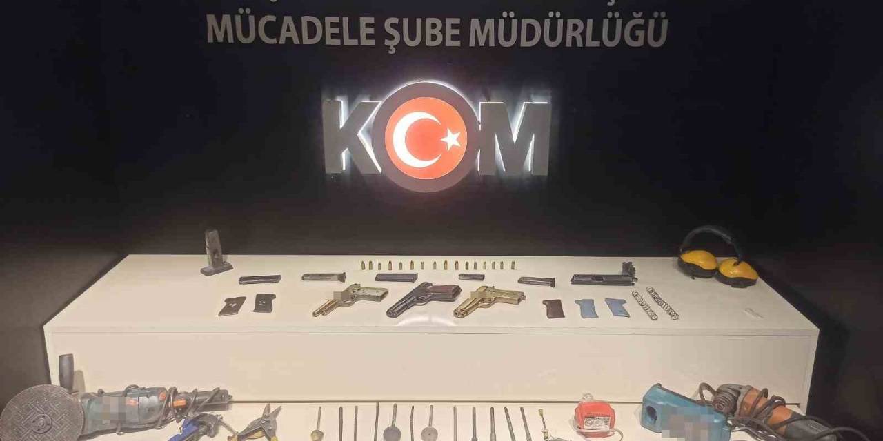 Van’da Gümrük Kaçağı Malzemeler Gele Geçirildi
