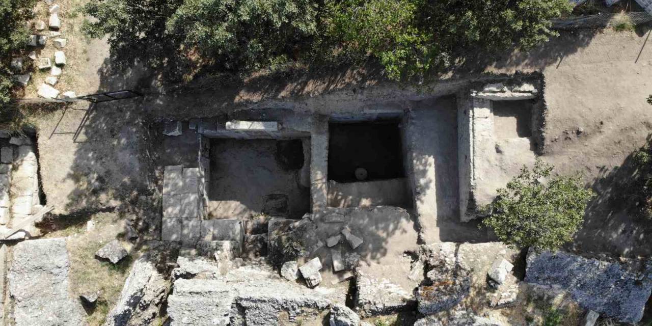 Alexandria Troas Antik Kenti’nde 2 Bin 200 Yıllık Dükkan Bulundu