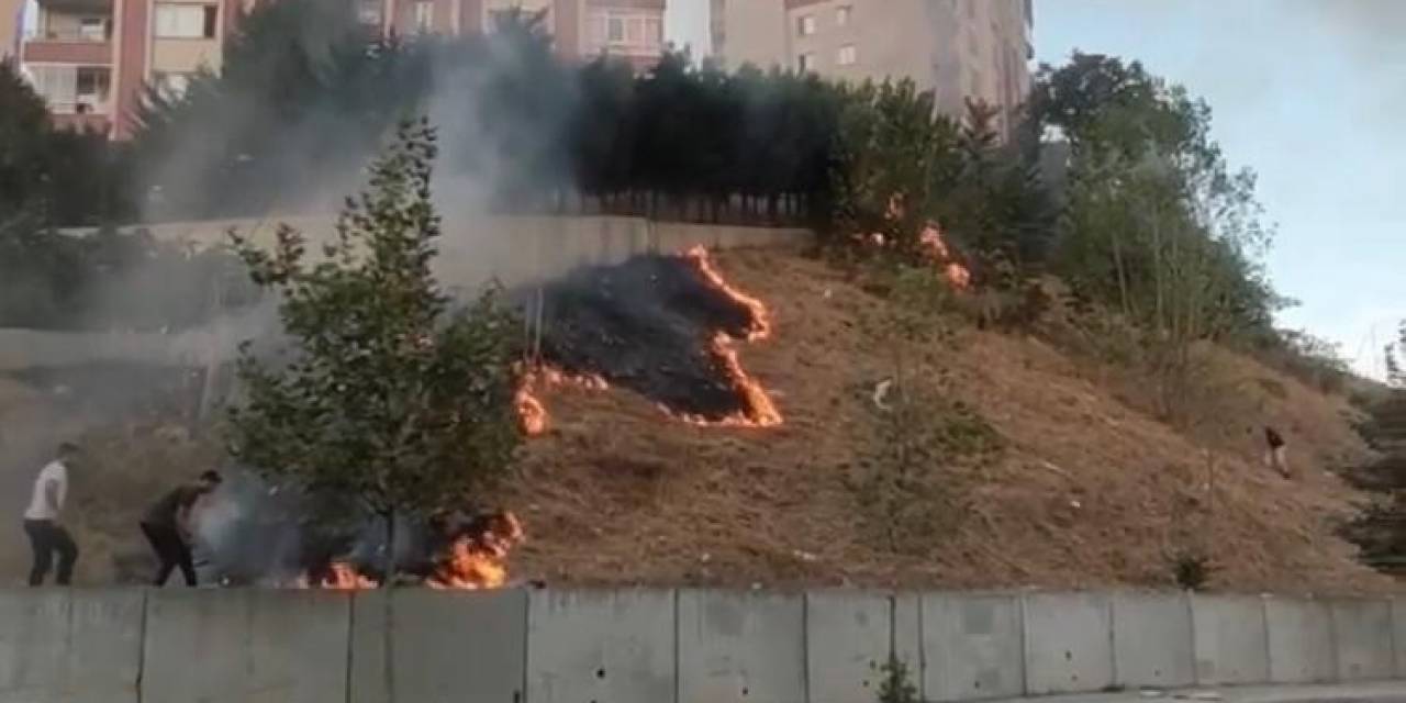 İstanbul’da Asker Eğlencesinde Atılan Havai Fişekten Çıkan Yangın Güçlükle Söndürüldü