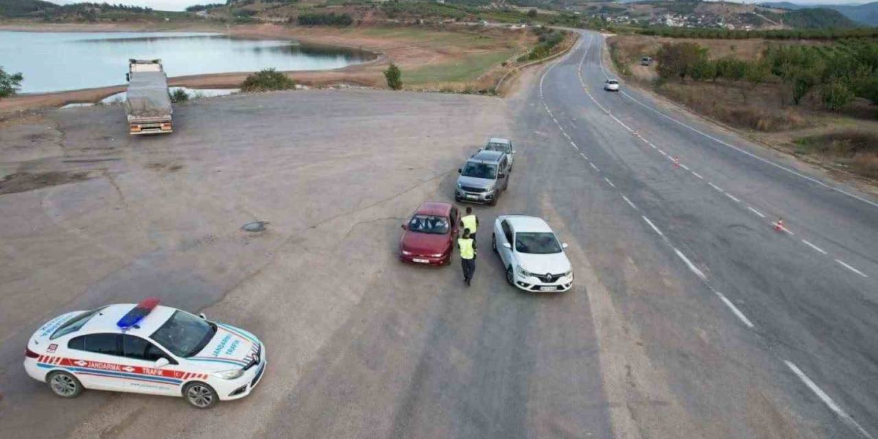 Bilecik’te 876 Araç Ve Sürücüsü Denetlendi