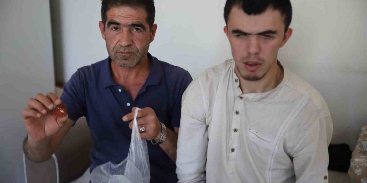 Görme Engelli Gencin Yediği Sucuktan Demir Parçası Çıktı