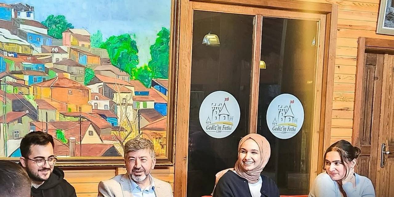 Başkan Akçadurak Gençlerle Buluştu