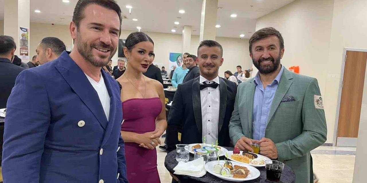 "Müzik Piyasasında Sosyal Medyanın Etkisiyle Her Gün Bin Yeni Şarkı Paylaşılıyor"