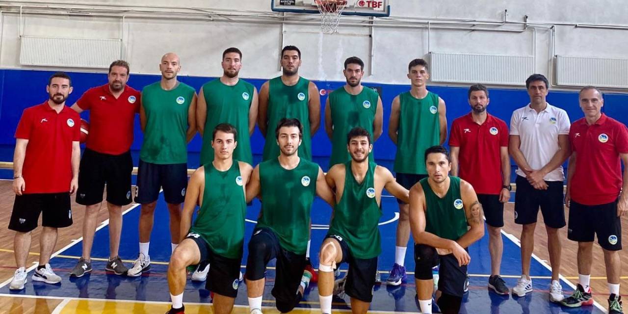 Sakarya Büyükşehir Basketbol Hazırlık Turnuvasında Kupaya Uzandı