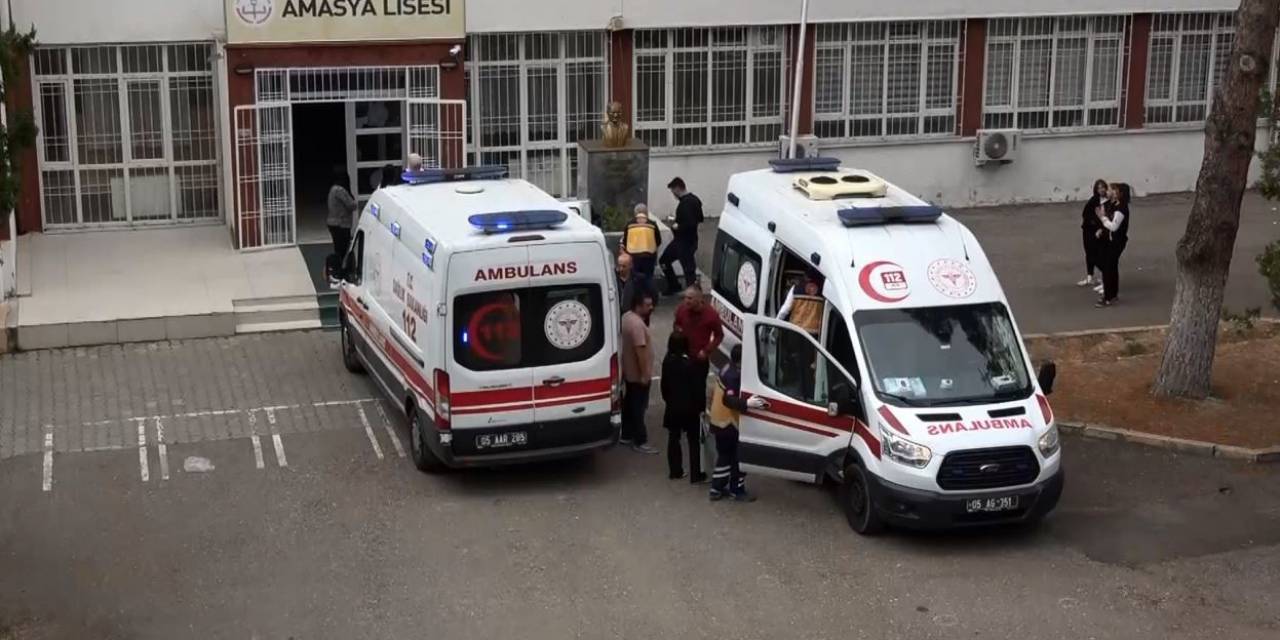 Amasya’da Marketten Çiğ Köfte Alıp Yiyen 6 Öğrenci Rahatsızlanarak Hastaneye Kaldırıldı