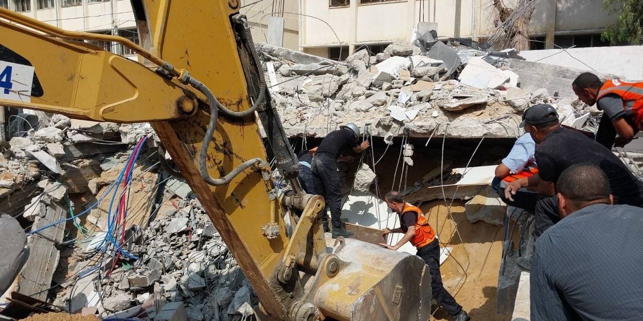 Gazze’deki Enkazlarda Arama-kurtarma Çalışmaları Devam Ediyor