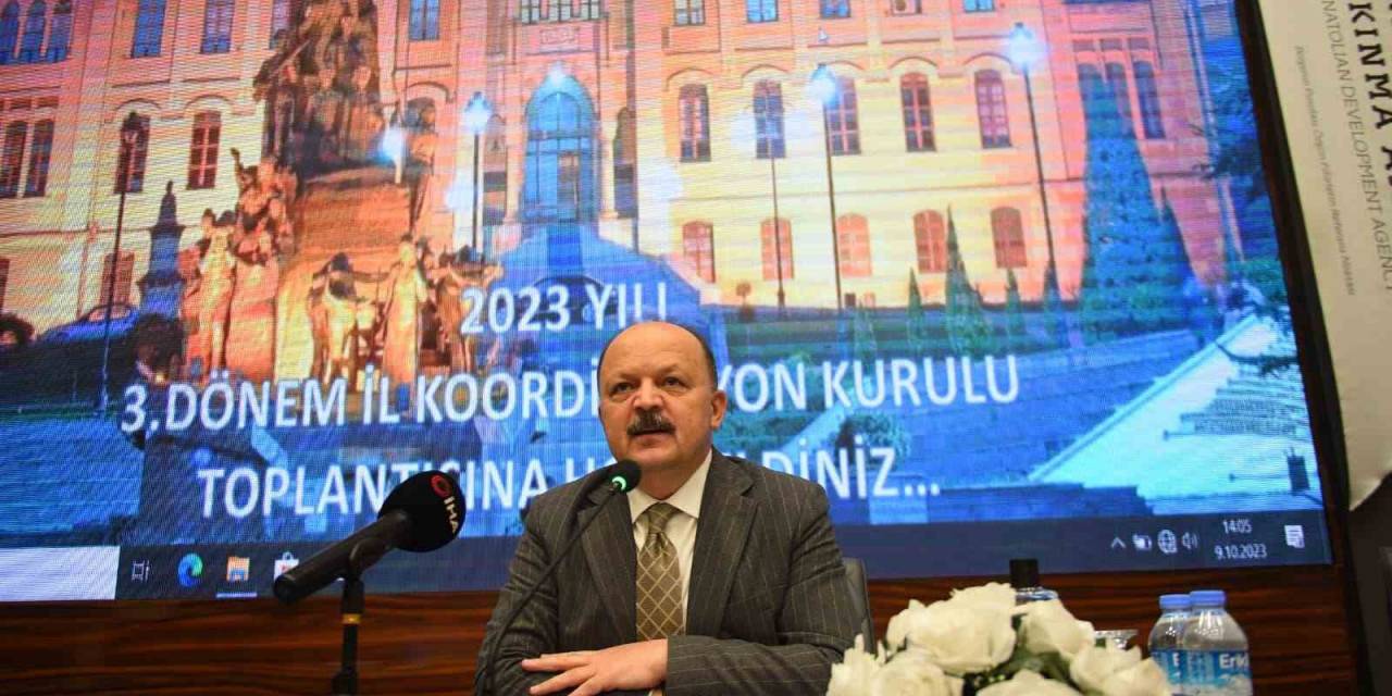 Vali Dallı’dan Kurumlara Sel Uyarısı: “Halen Bitirilmeyen İşler Var, Ortak Hareket Edip Çözün”