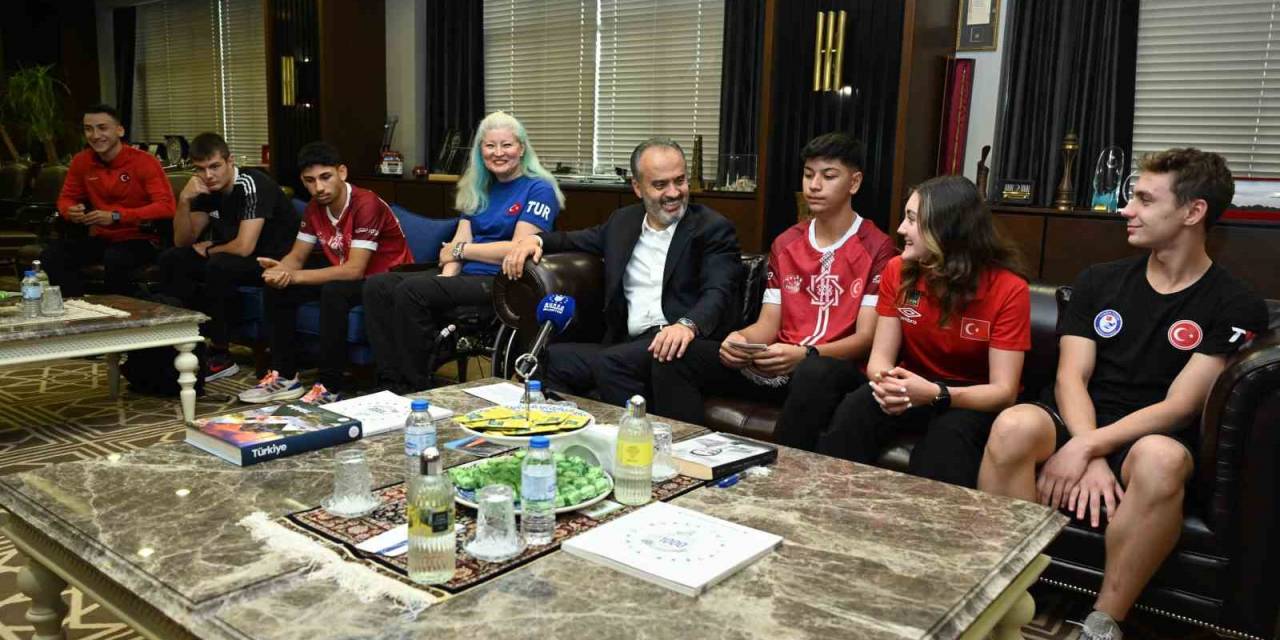 Başkan Aktaş Bursa’nın Milli Gururlarını Ağırladı